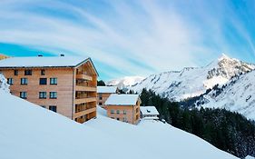 Alpenstolz Damuels Haus 1 - Stilvoll Urlauben In Den Bergen